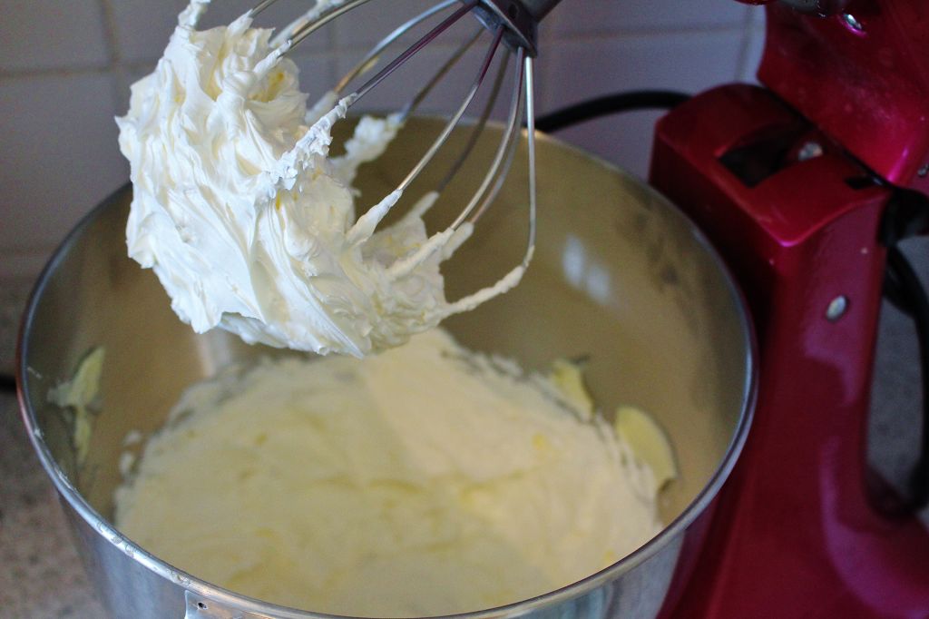 Grundrezept: Deutsche Buttercreme mit Pudding – MainBacken